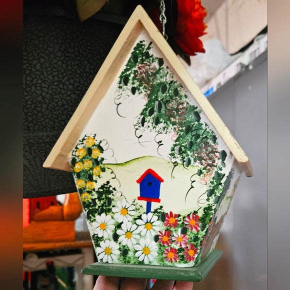 #172 VINTAGE- Decorative Handpainted Birdhouse- Home Decor - Picture 2 of 4